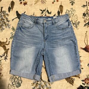 Time and Tru Light Blue Jean Shorts size 12
